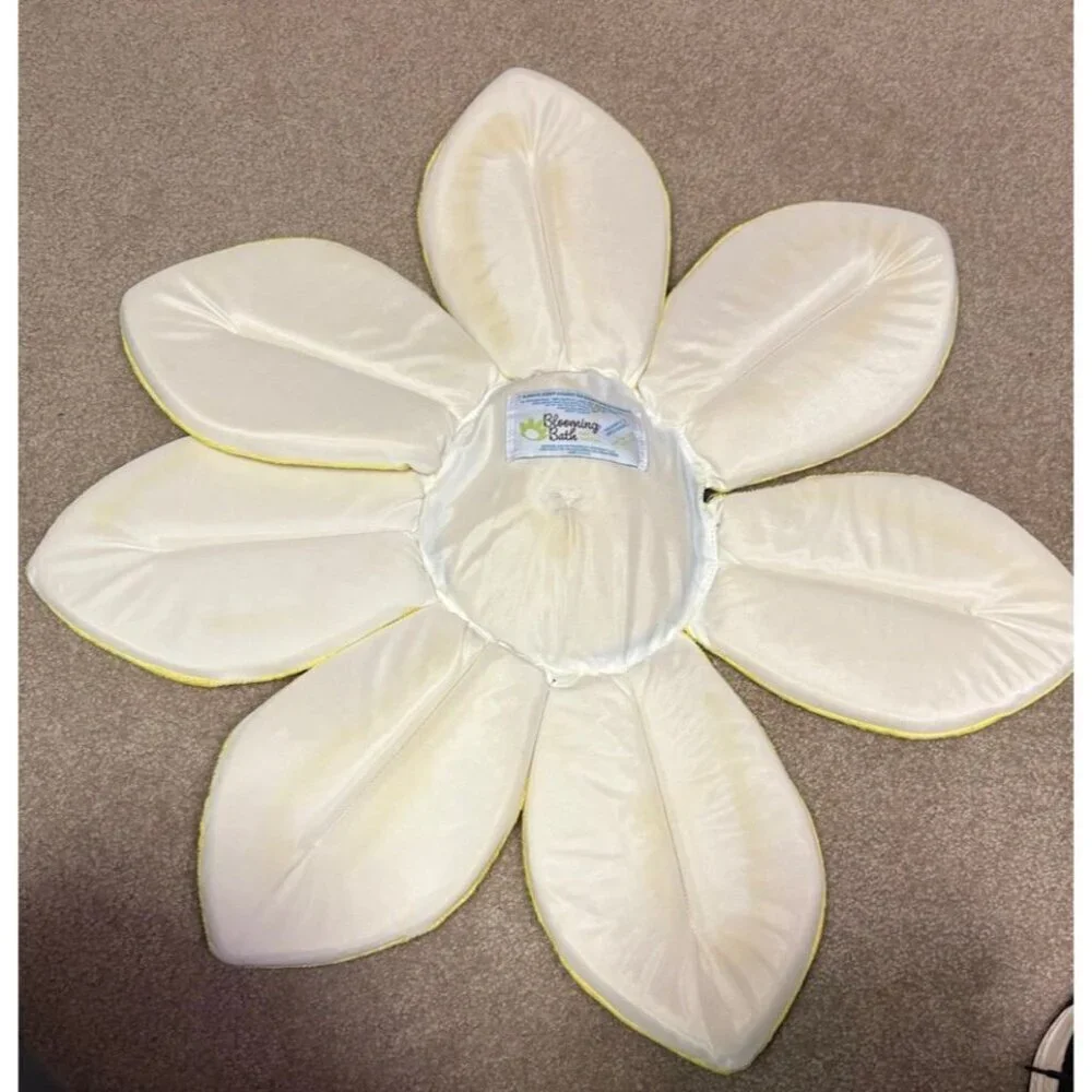 Blooming Bath Lotus Baby Bath Bathing Mat Flower Bath Great Condition Yellow